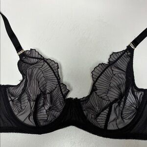 Huit French Black Lace Bra 34c